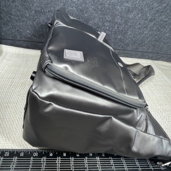 IHKWIP Cargo Catchall Tote With Two Crossbody Straps -Met Stone Grey - Picture 8 of 16